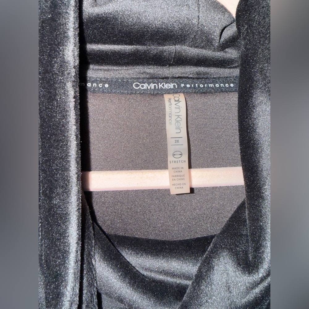 Calvin Klein Performance Top - Picture 3 of 4